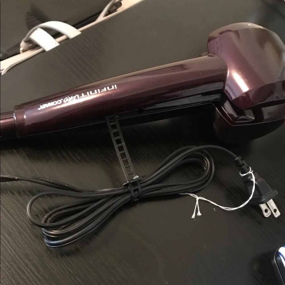 ✨✨ InfinityPro Automatic Curling Iron ✨✨